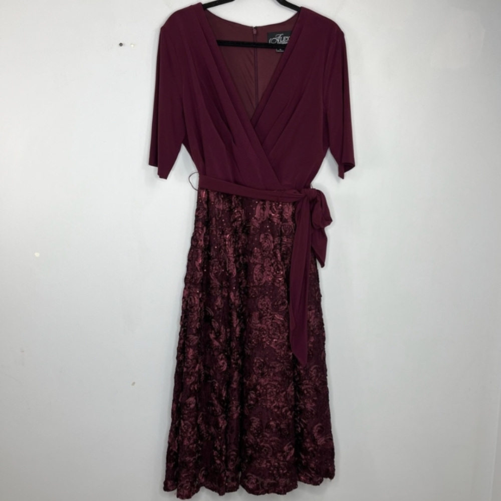 Alex Evenings Size 14 Surplice Lace A-Line Skirt Maroon Midi Rosette Dress HC